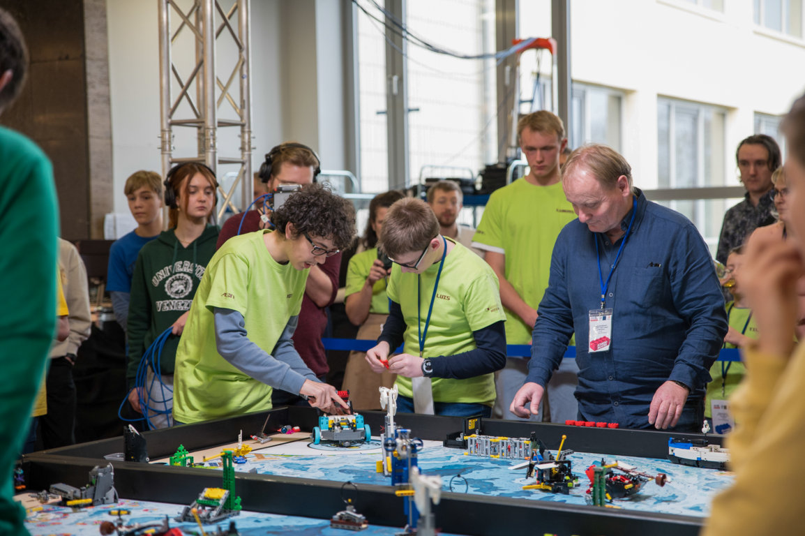 Die Schülerinnen und Schüler waren voll konzentriert bei der Sache 